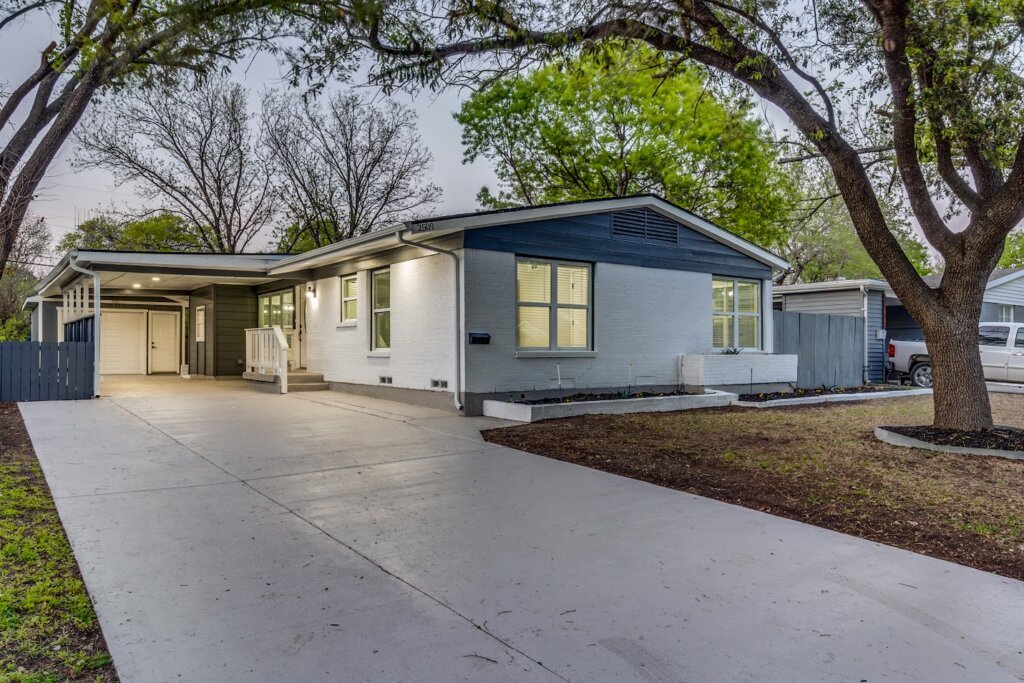 concrete-driveway-replacement-in-dallas-texas